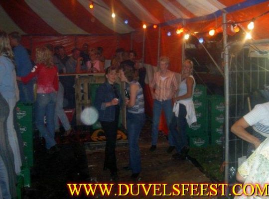 Klik op de foto om originele grootte te bekijken